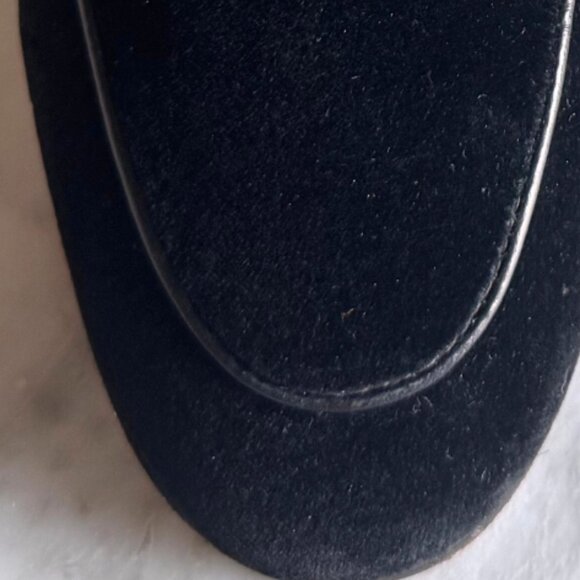 WOMENS 36 1/2 - GUCCI HORESEBIT VELVET LOAFER - Worn Once - Picture 5 of 14